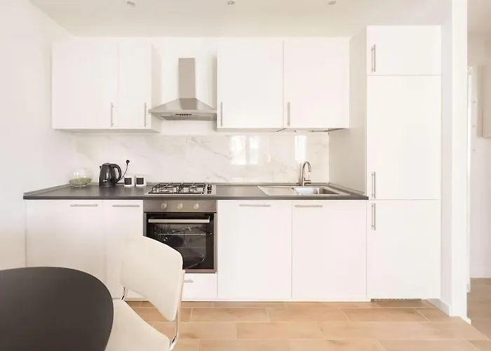 Cozy & Chic - Piazza Bologna Appartement